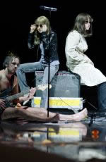 Elfriede Jelinek’s “Ulrike Maria Stuart,” directed by Nikolas Stemann, Thalia Theater, Hamburg, 2006. Photo credit: Arno Declair.